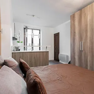 Studio Neuf Proche Tour Eiffel Appartement